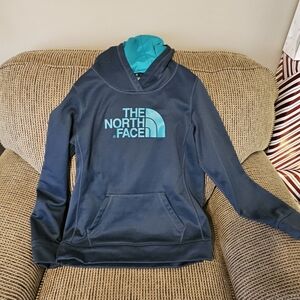 Women's North Face hoodie sz large